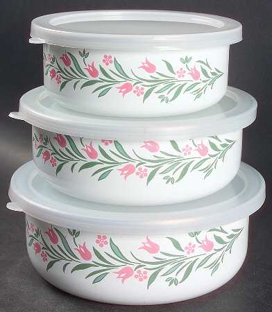 Rosemarie (Corelle) 3 Pc Metal Bowl W/Plastclid (5 3/4",6 5/8",7 3/8")