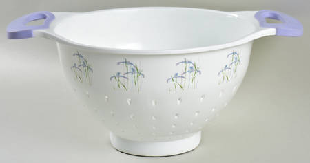 Shadow Iris (Corelle) Plastic Colander