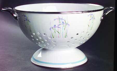 Shadow Iris (Corelle) 3 Quart Metal Colander