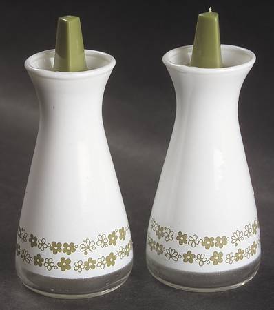 Spring Blossom (Large Flowers) Glassware Salt & Pepper Shakers W/Plastic Lids
