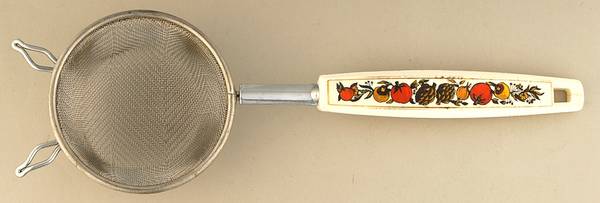 Spice of Life (Centura) Small Handled Wire Strainer