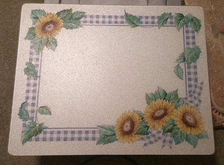 Sunsations (Corelle) 20" Counter Saver