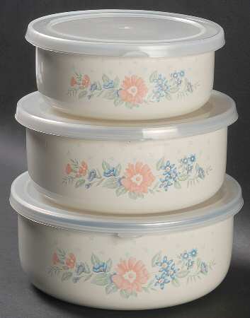 Symphony (Corelle) 3 Pc Metal Bowl W/Plastclid (5 3/4",6 5/8",7 1/4")