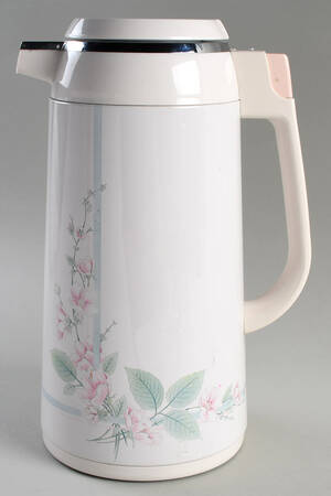 Veranda (Corelle) Plastic Thermos/Carafe & Lid