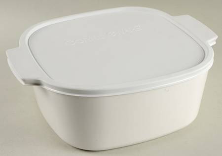 White Coupe 5 Quart Square Casserole with Lid