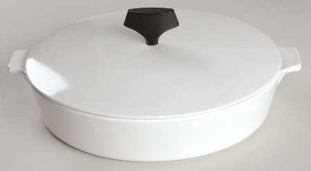 White Coupe Server-Buffet/With Lid-2.5 Qt.