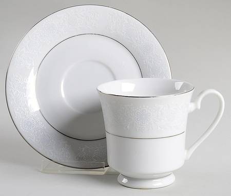 Queen's Lace Footed Cup & Saucer Set