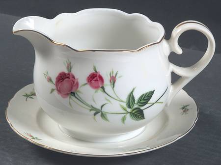Rose Gravy Boat with Attached Underplate