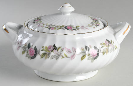 Regency Rose Round Covered Vegetable