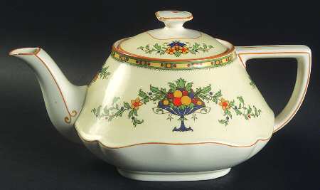 A1476 (Round, Scalloped) Teapot & Lid