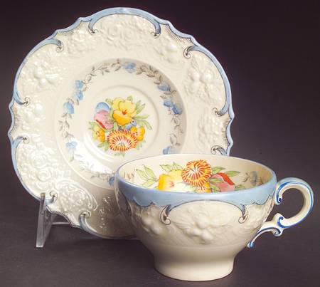 A2913 Flat Cup & Saucer Set