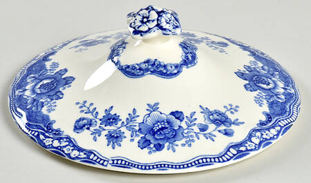 Bristol Blue Scalloped Lid for Round Vegetable