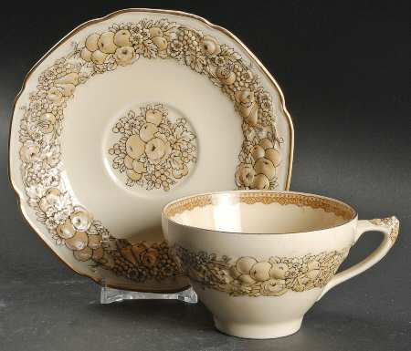 CRD68 Flat Cup & Saucer Set