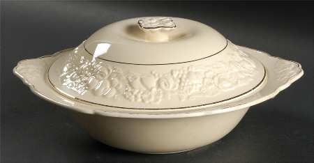 Golden Glamour Round Covered Vegetable