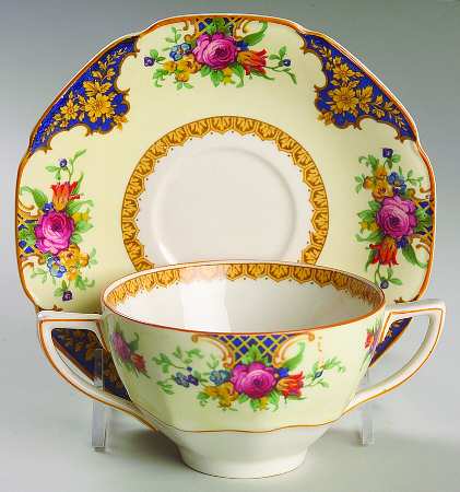 Westminster (Round, Scalloped) Flat Bouillon Cup & Saucer