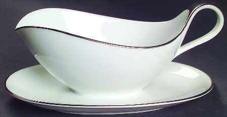 Monte Carlo Gravy Boat with Attached Underplate