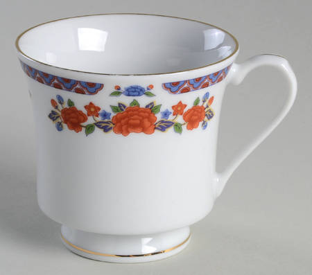 Old Imari Footed Cup