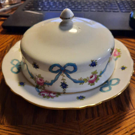 Blue Bow Round Covered Butter