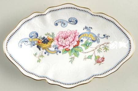 Chelsea Manor 6" Oval Sweet Meat Dish