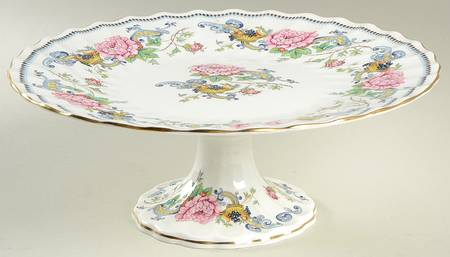 Chelsea Manor 10" Diameter Pedestal Cake Stand