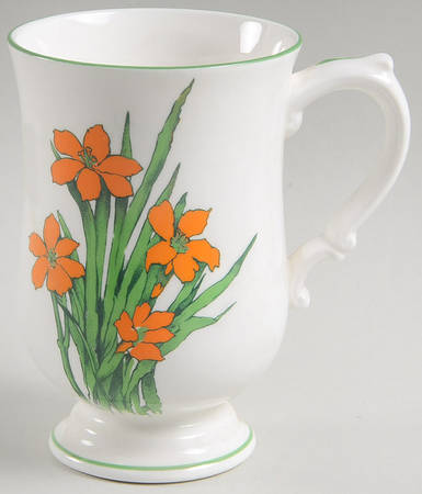 Devon (Scalloped, Green Trim) Mug
