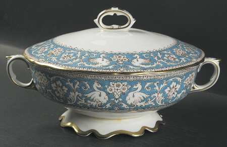 Ellesmere (Turquoise, Gold Trim) Round Covered Vegetable
