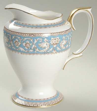 Ellesmere (Turquoise, Gold Trim) 22 Oz Pitcher