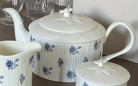 Elsinore Teapot & Lid