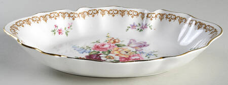 England's Bouquet 10" Oval Vegetable Bowl