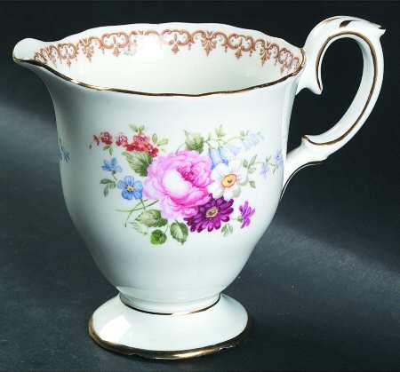 England's Bouquet 16 Oz Pitcher