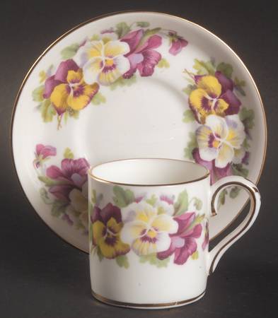 F15069 Flat Demitasse Cup & Saucer Set