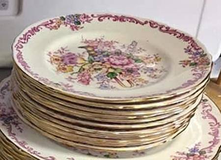 F15767 Luncheon Plate