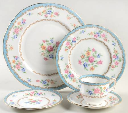 F16164 5 Piece Place Setting