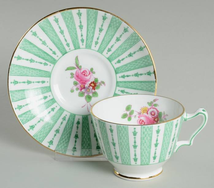 F9403 Footed Cup & Saucer Set