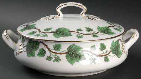 Green Vine Round Covered Vegetable
