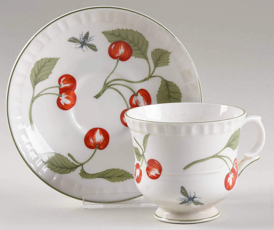 Hampton Footed Cup & Saucer Set
