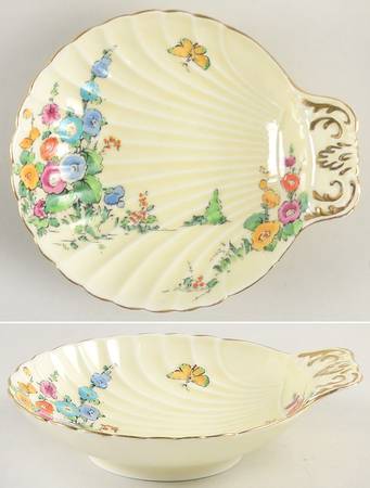 Hollyhock 5" Shell Shaped Dish
