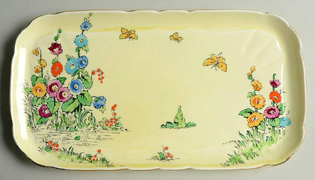 Hollyhock 10" Sandwich Tray