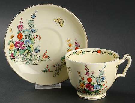 Hollyhock Oversized Cup & Saucer Set