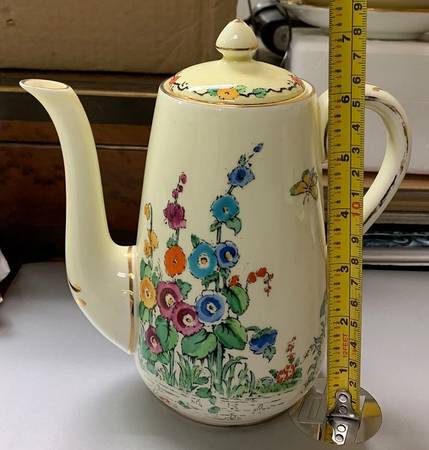 Hollyhock Coffee Pot & Lid