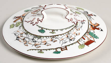 Hunting Scene Lid for Round Vegetable