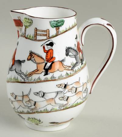 Hunting Scene Creamer