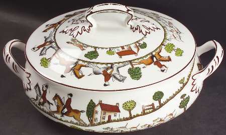Hunting Scene Round Covered Vegetable