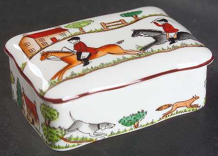 Hunting Scene Cigarette Box & Lid