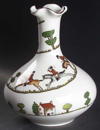 Hunting Scene High Vase (Bulbous)