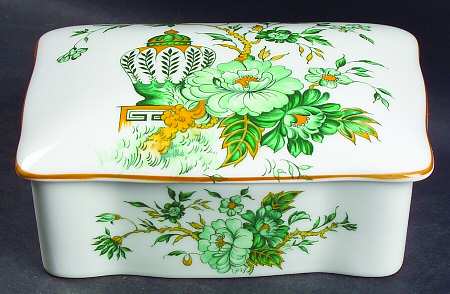 Kowloon Cigarette Box & Lid