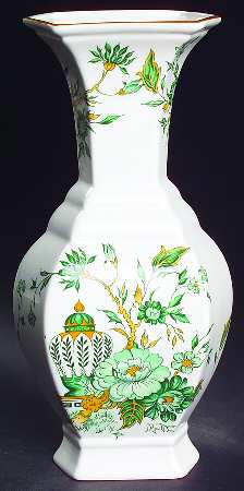 Kowloon 9" Vase