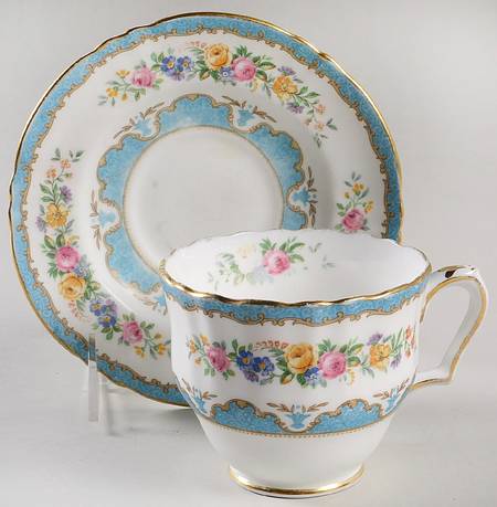 Lyric Tunis Blue (Embossed Line Rim) Oversized Cup & Saucer Set