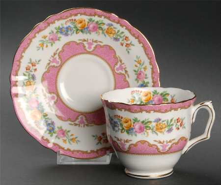 Lyric Tunis (Scalloped) Footed Cup & Saucer Set