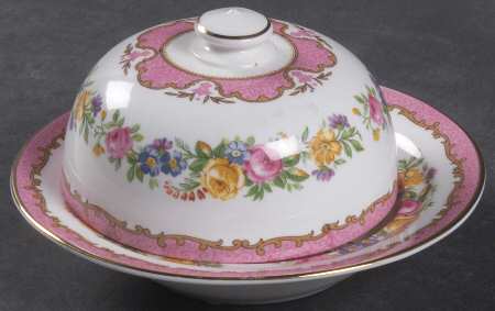 Lyric Tunis (Scalloped) Mini Round Covered Butter